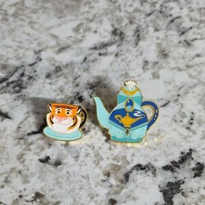 Loungfly Alladin Pin